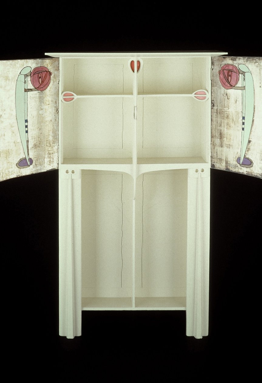Weißer Schrank entworfen für Mrs. Rowat, 1902 von Charles Rennie Mackintosh