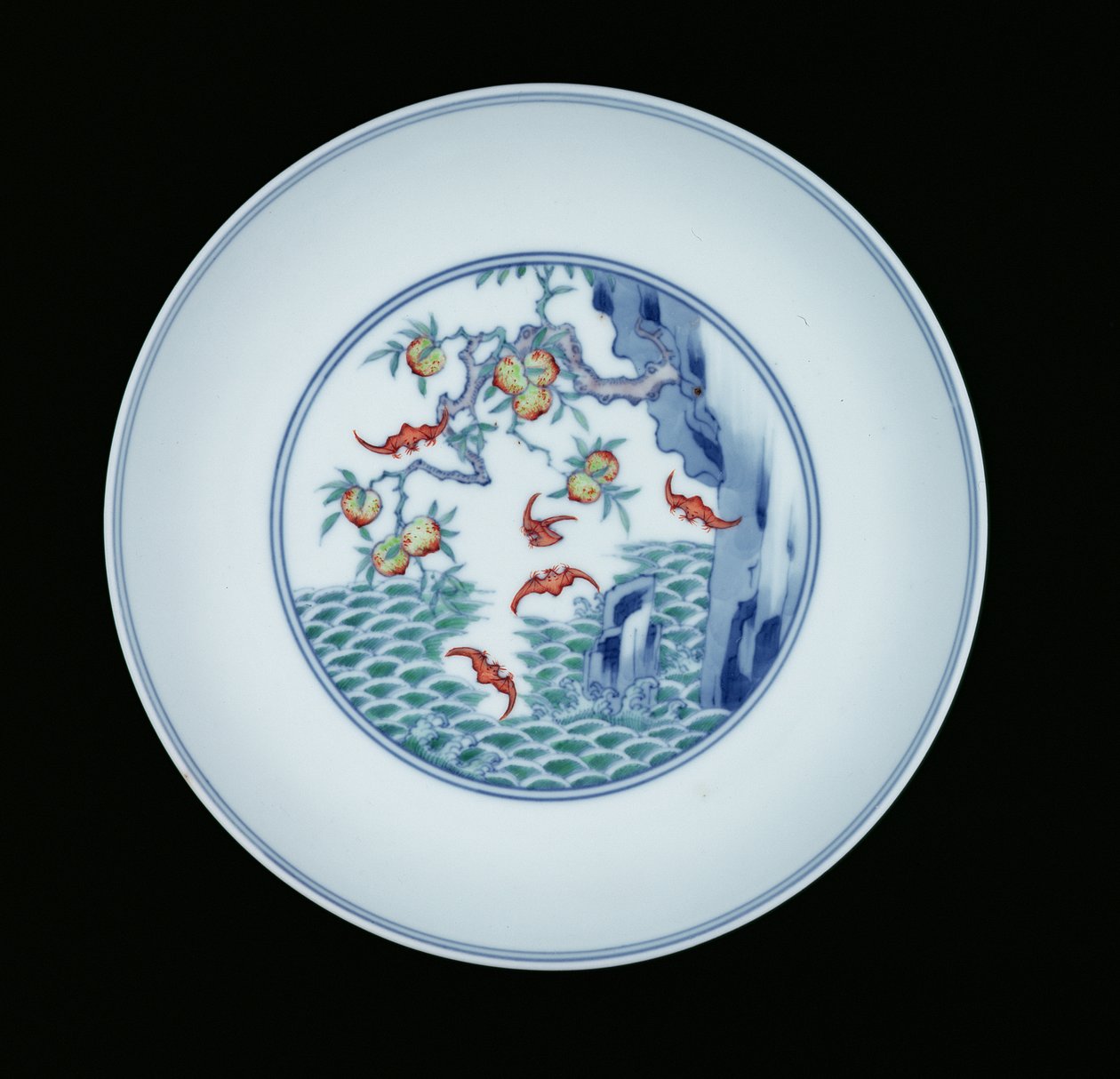 Porzellanteller bemalt in Unterglasurblau und Ducai-Emaille, 1723-1735 von Chinese School