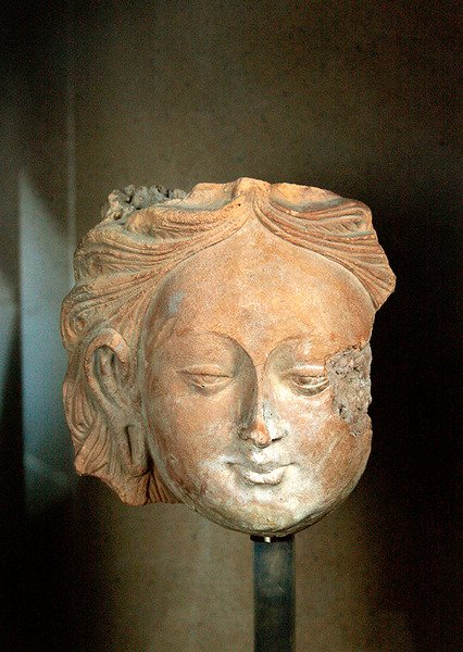 Kopf eines großen Bodhisattva von Chinese School Chinese School