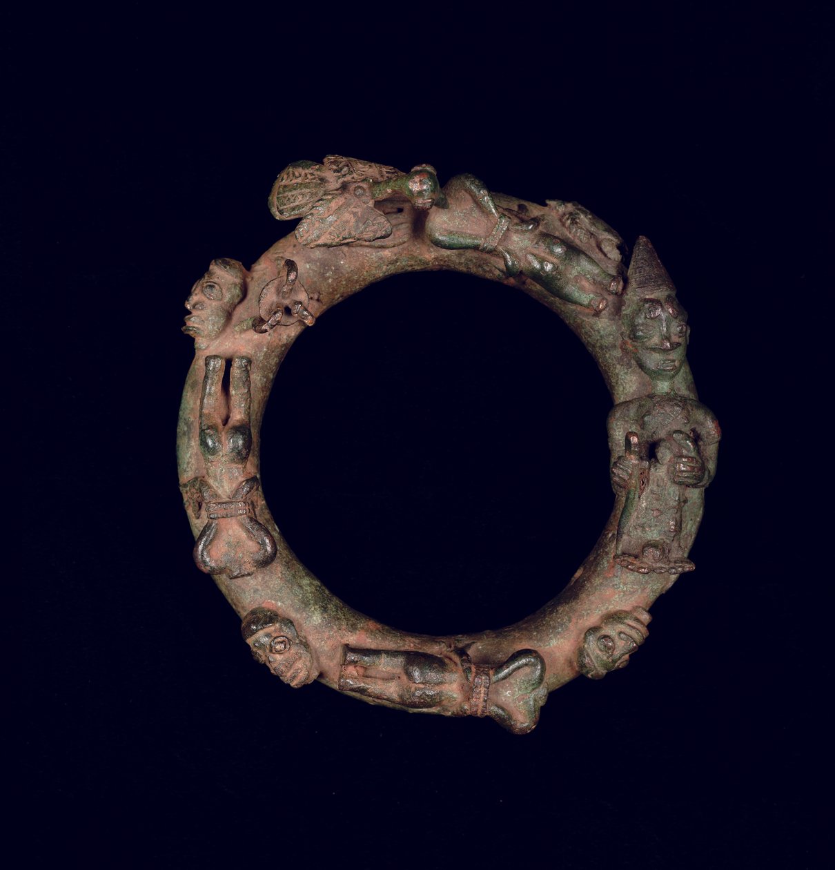 Ring, der ein rituelles Opfer darstellt von Yoruba Culture