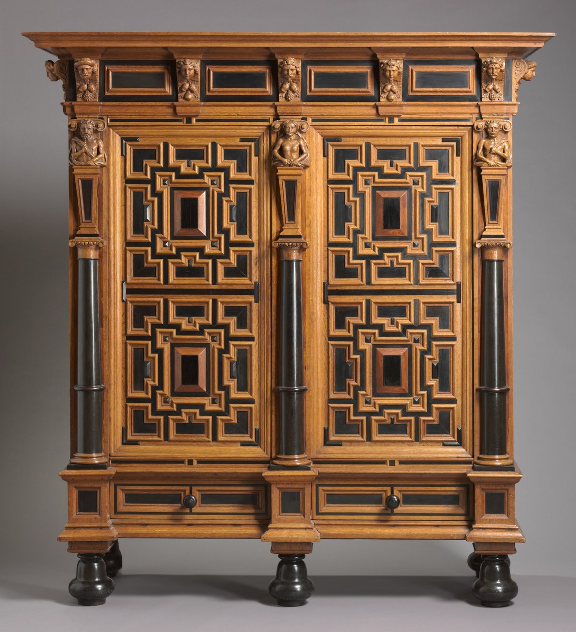 Kleiderschrank (Kast), hergestellt in Holland, ca. 1625-1650 von Dutch School