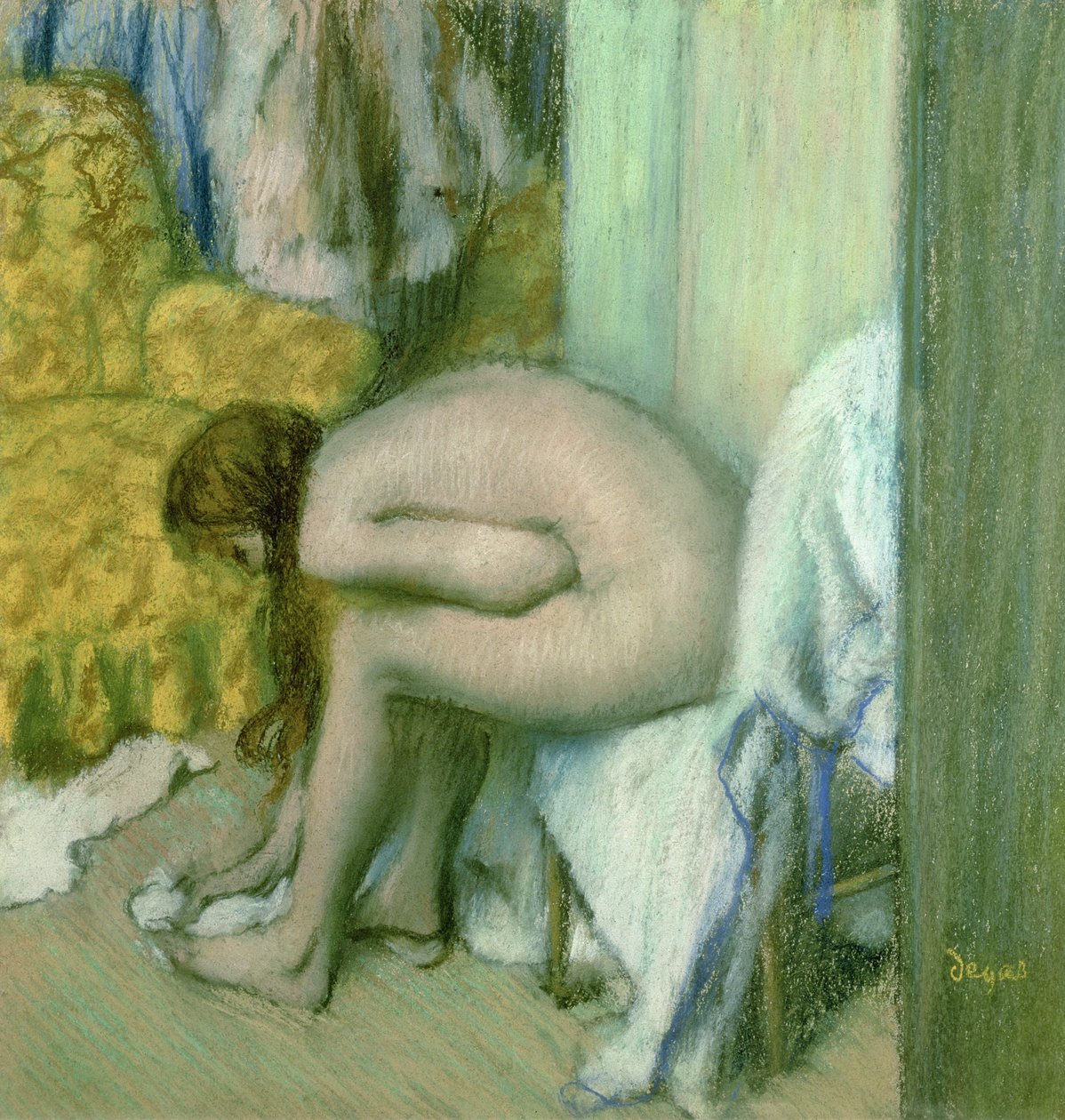 Nach dem Bad, Frau trocknet ihren linken Fuß von Edgar Degas