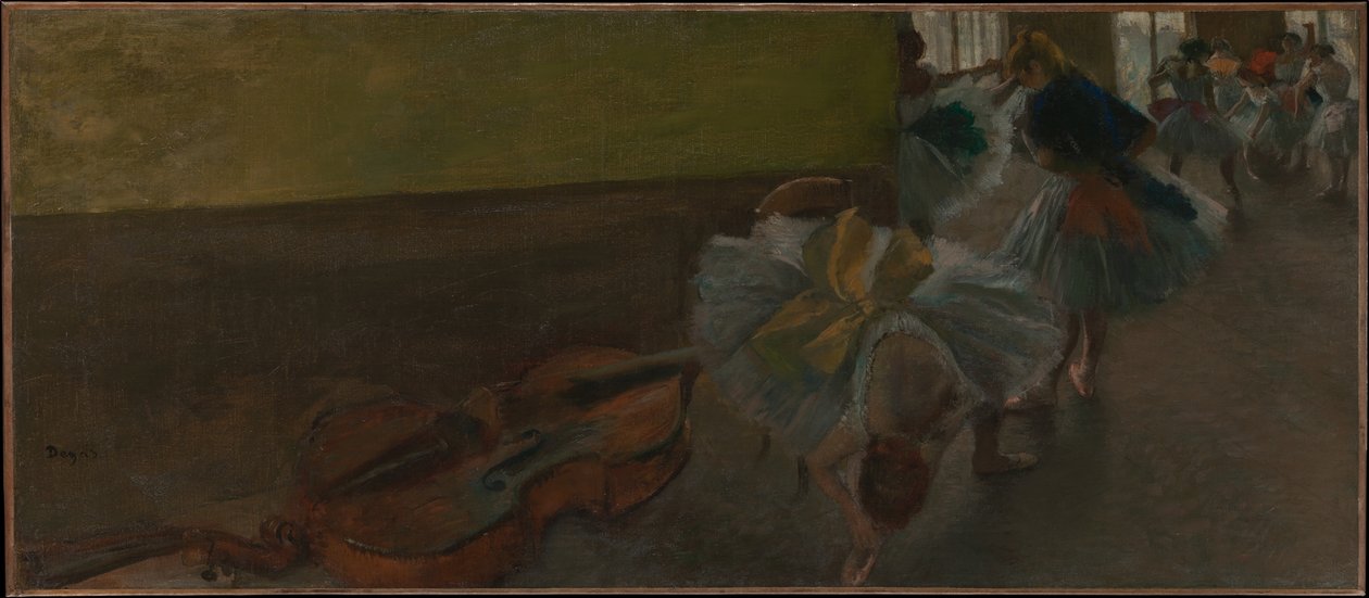 Tänzer im Proberaum mit einem Kontrabass von Edgar Degas