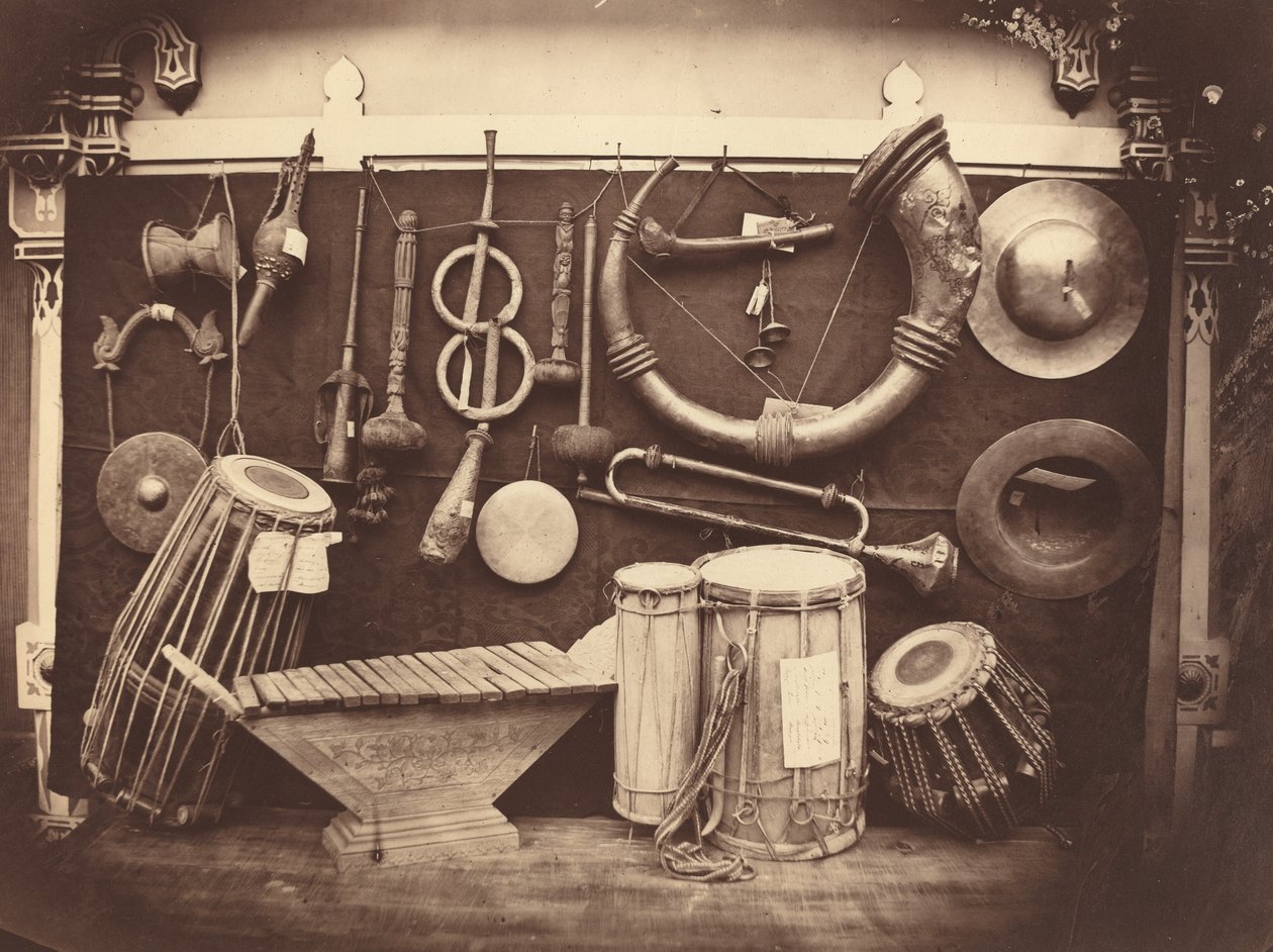 Stillleben mit Musikinstrumenten, um 1863 von Edmond Lebel