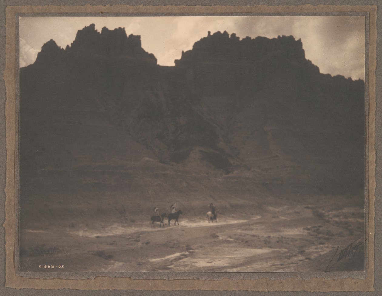 Im Schatten der Klippe von Edward S. Curtis