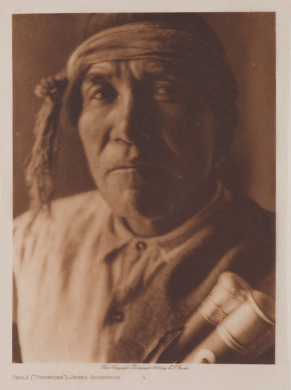 Tsola (Streifenhörnchen), Gouverneur von Jemez von Edward S. Curtis