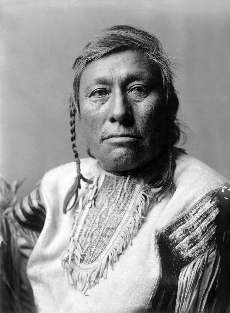 Long Time Dog, Indianer, ca. 1908, Foto Edward S. Curtis von Edward Sheriff Curtis