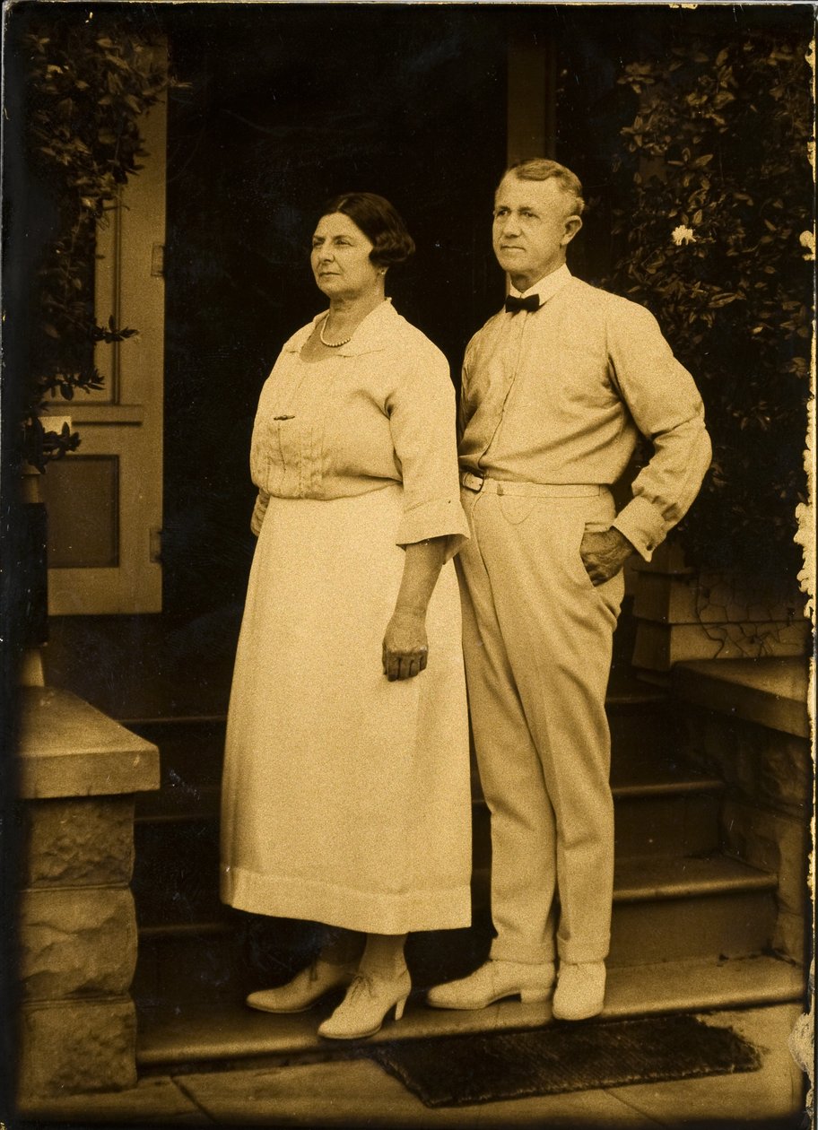 Mama und Papa an ihrem Jahrestag von Edward Sheriff Curtis