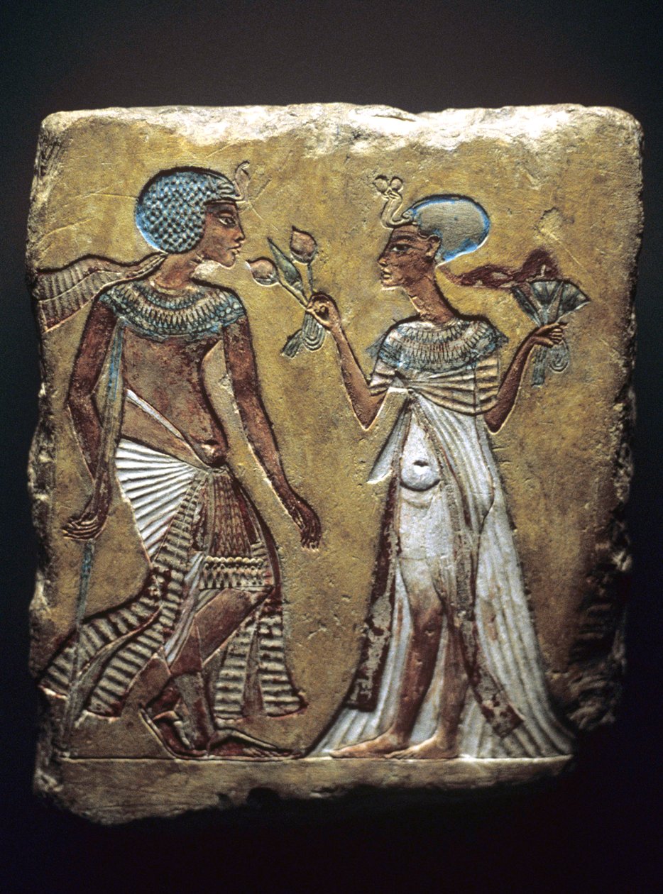 Spaziergang im Garten, Relief von Tutanchamun und seiner Frau, Ankhesenamun, Neues Reich, ca. 1330 v. Chr. von Egyptian 18th Dynasty