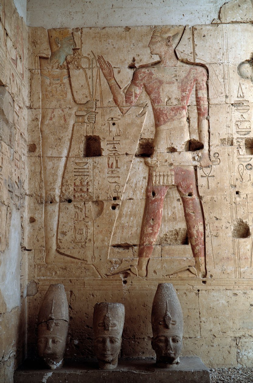 Ägyptische Antiquität: Flachrelief aus dem Tempel von Sethos I. in Abydos, 1318 v. Chr. von Egyptian 19th Dynasty
