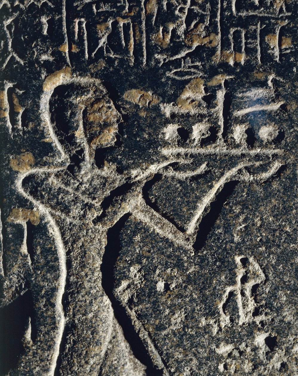 Granitstatue, die Prinz Merneptah in Anbetung zeigt, gewidmet dem Gott Ptah von Egyptian 19th Dynasty