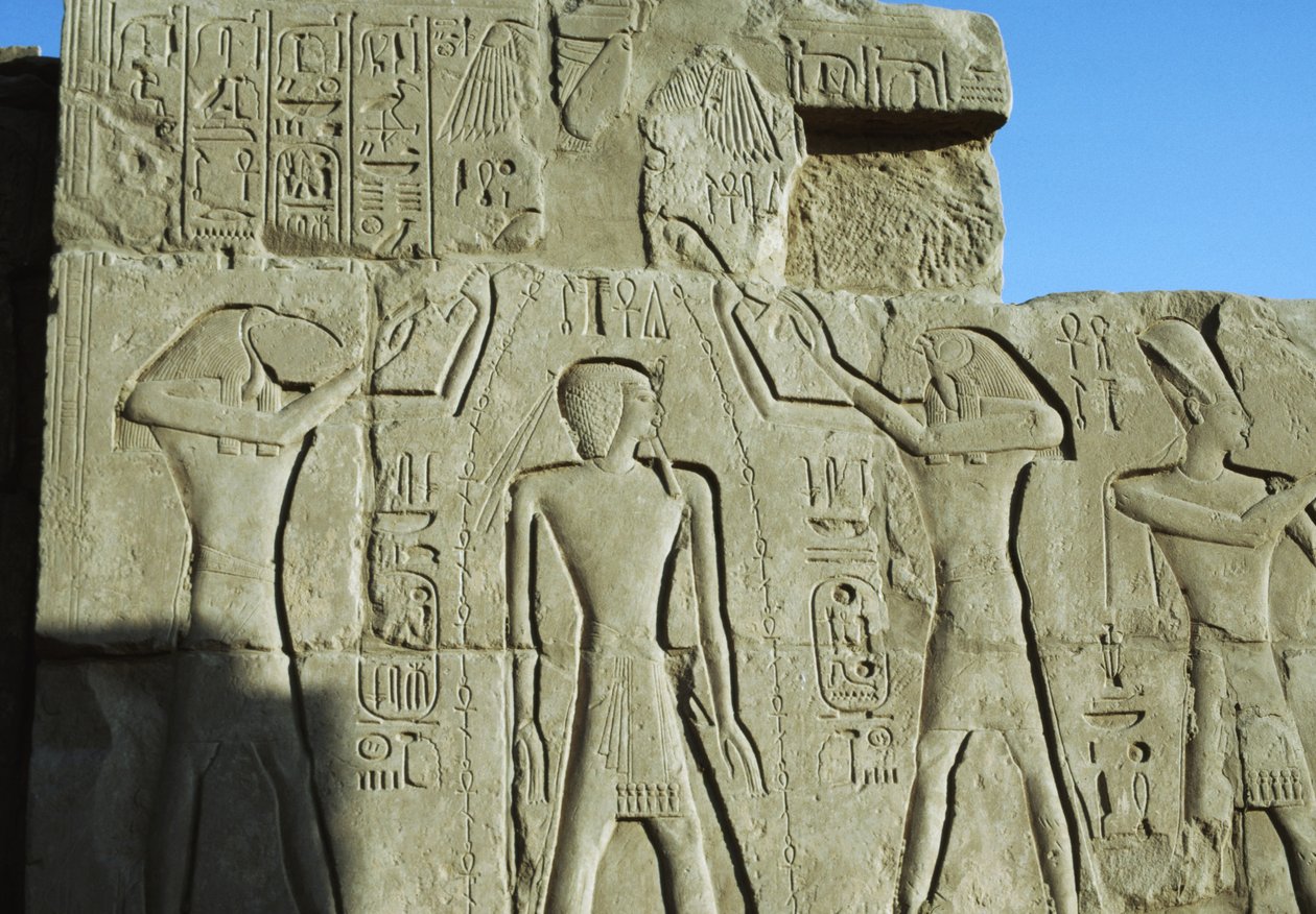 Reinigungsszene, Relief, Tempel von Amun, Karnak-Tempelkomplex (UNESCO-Welterbeliste) von Egyptian 19th Dynasty