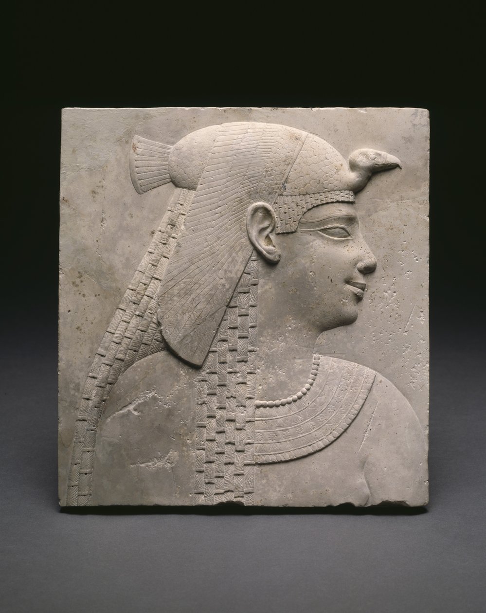 Reliefplatte, die eine Königin oder Göttin darstellt, Ptolemäische Zeit von Egyptian Ptolemaic Period