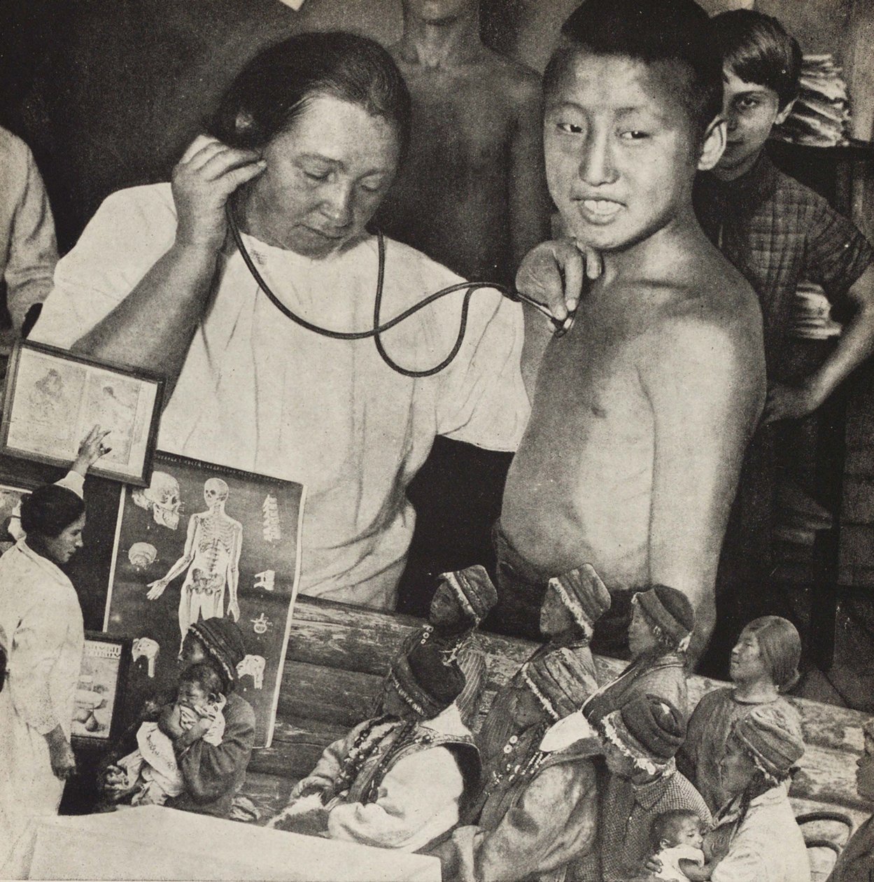 Medizin in der UdSSR. Illustration aus UdSSR baut Sozialismus, 1933 von Eliezer Markowich Lissitzky