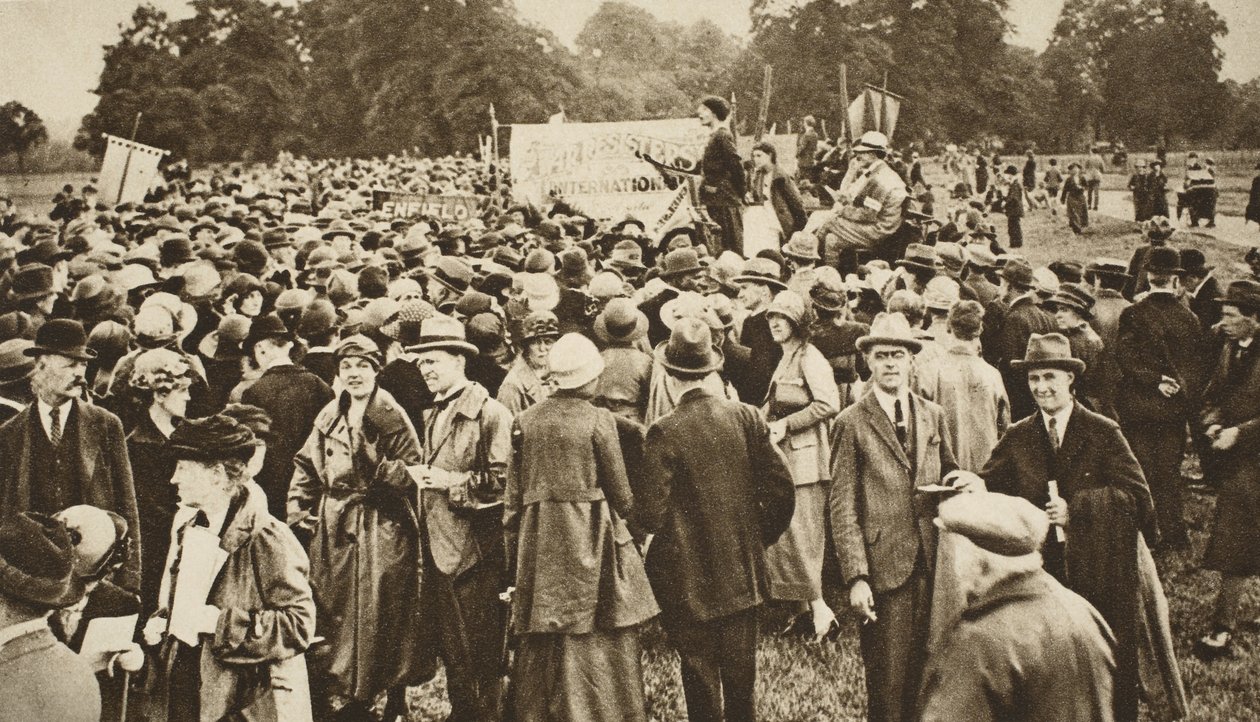Anti-Kriegs-Versammlung im Hyde Park von English Photographer