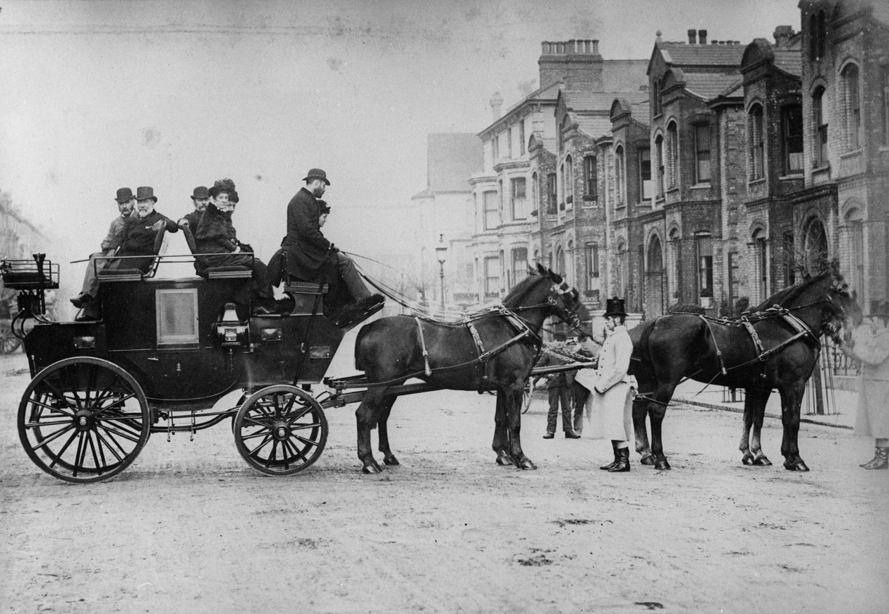 Pferdegezogener Postkutschenwagen, ca. 1880er