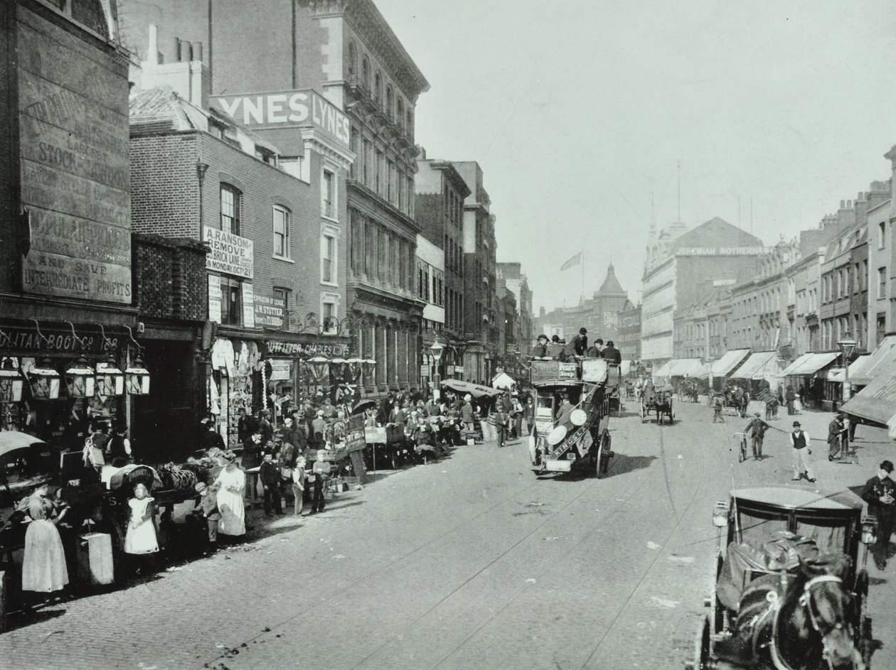 Shoreditch High Street: Blick nach Norden, 1896 von English Photographer