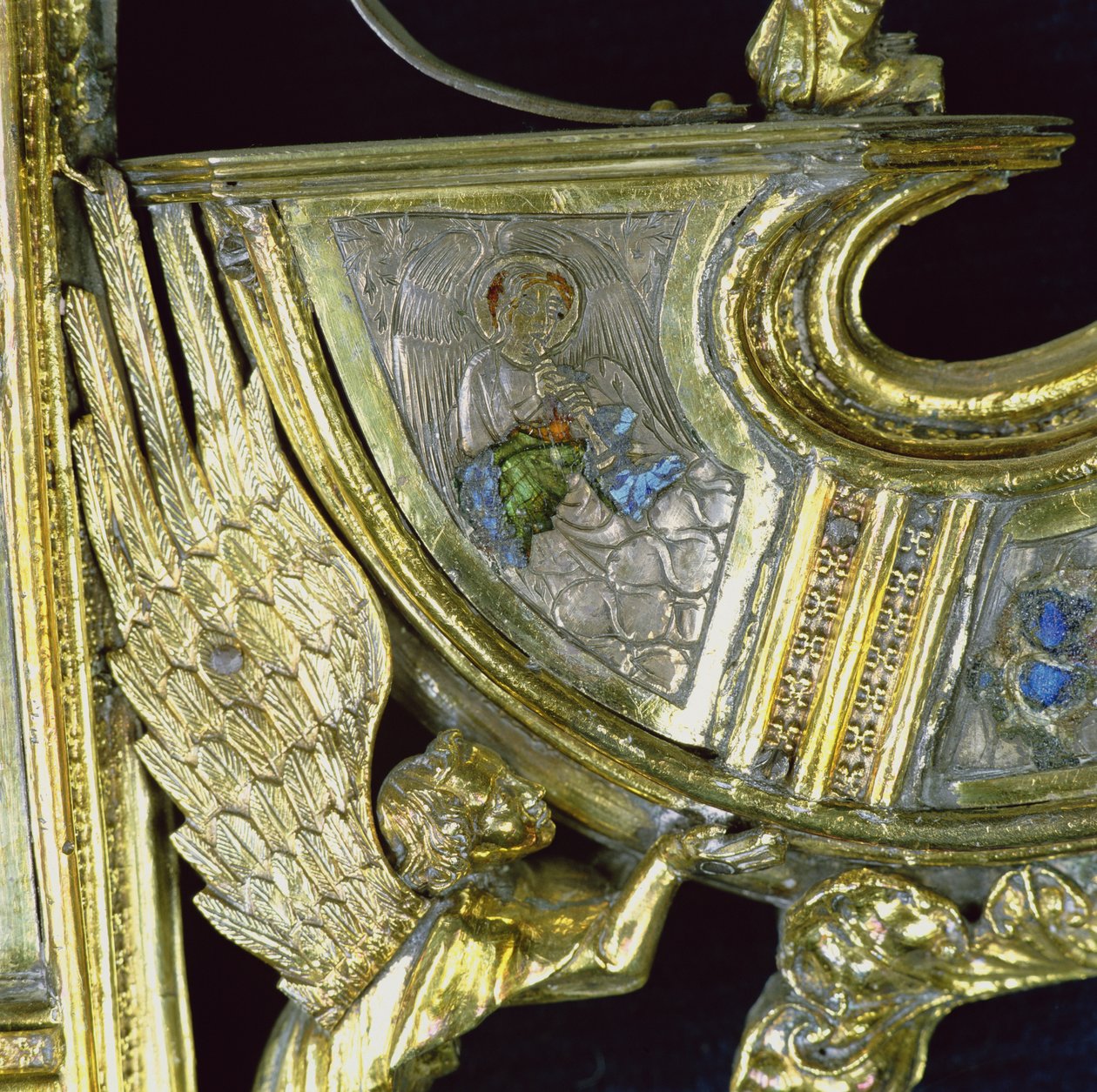 Engel, der eine kleine Schalmei spielt, Detail vom Krummstab von William of Wykeham (ca. 1320-1404) von English School