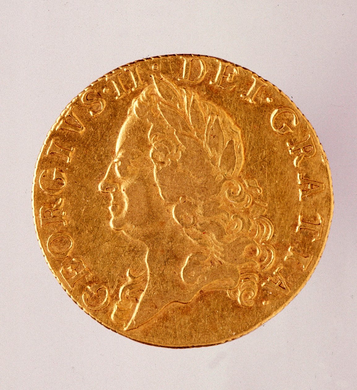 Goldene englische Guinea, Regierungszeit von König George II (1714-1760) 18. Jahrhundert. Durchm. 2,5 cm Neapel, Archäologisches Museum von English School