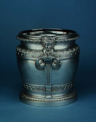Weinkühler in Vasenform von William III von David Williams, London von English School