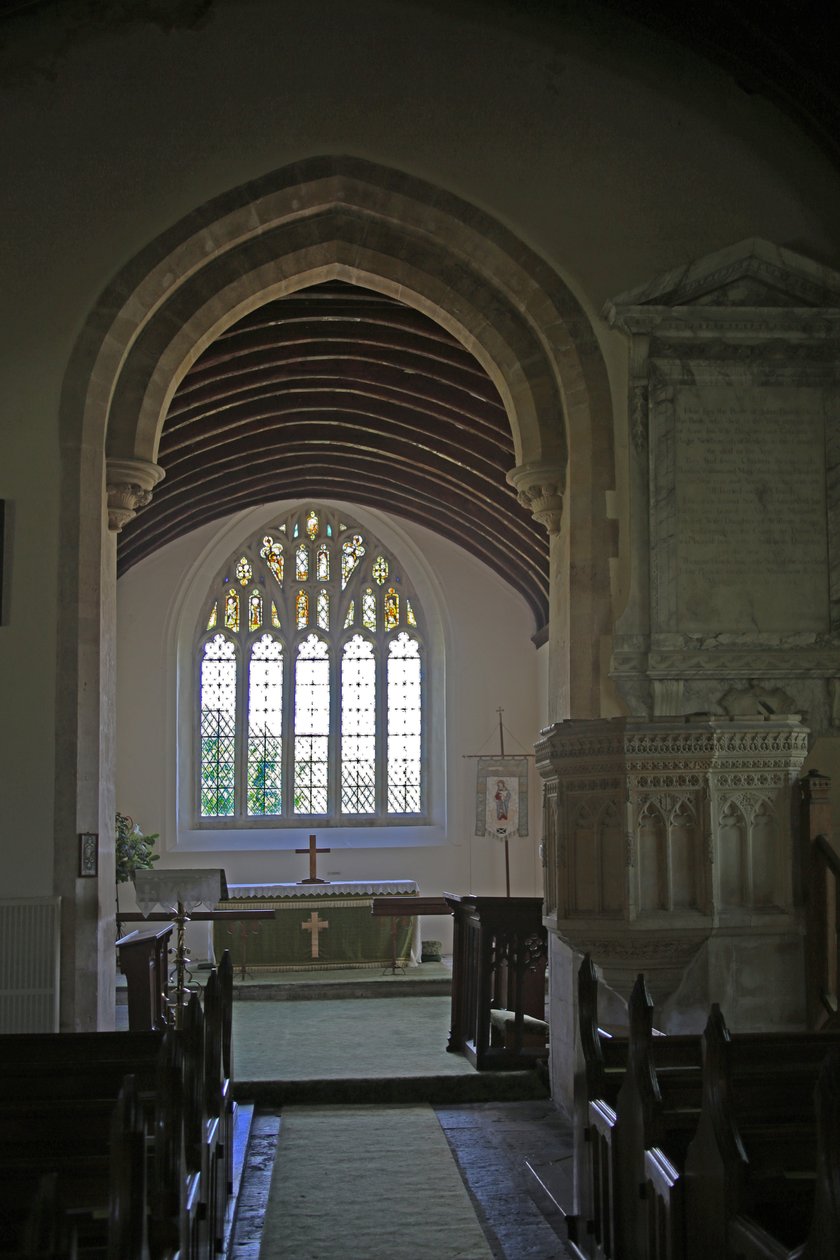Fenster, das Ostende der Kirche von English School