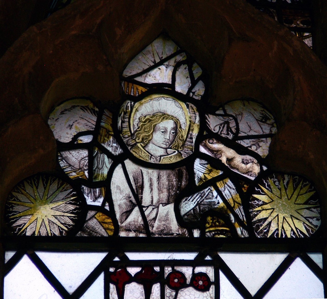 Fenster w6 zeigt einen Engel und Edward IV Sonnenstrahlen von English School