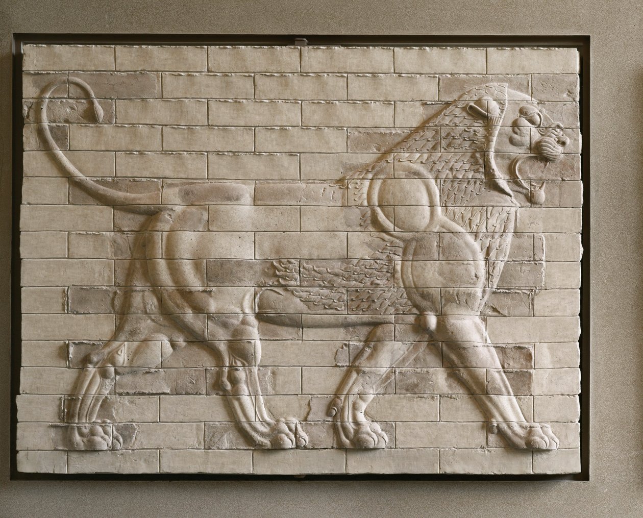 Löwe, farbig glasierte Fliesen, aus dem Osthof, Palast in Susa, Iran. 6.-4. Jh. v. Chr., Achämenidenzeit von Erich Lessing