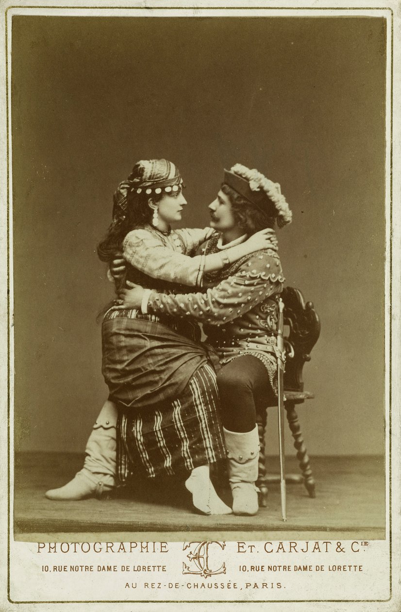 René Didier und Alice Lody in den Rollen von Phöbus und Esmeralda von Etienne Carjat