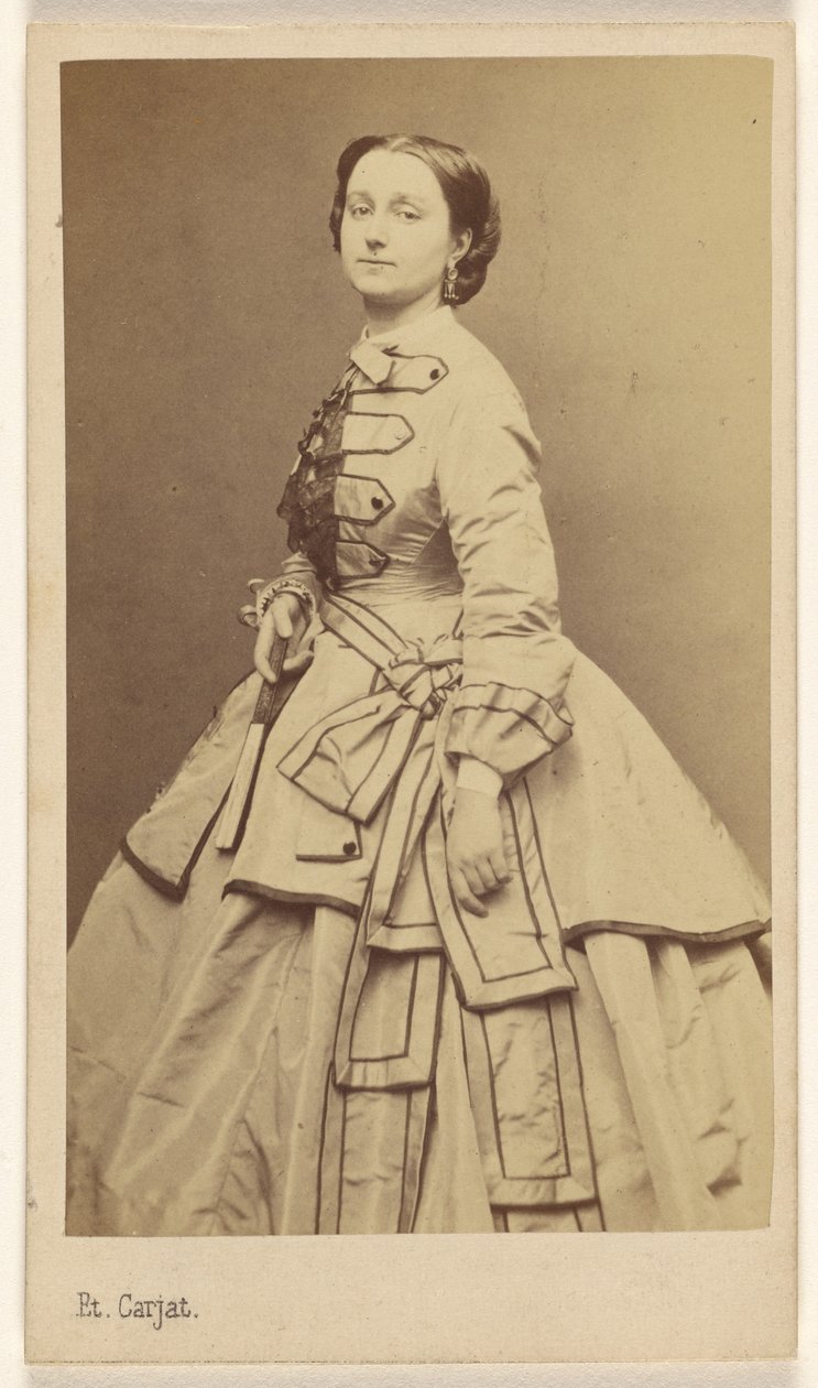 Stehende Frau von Etienne Carjat
