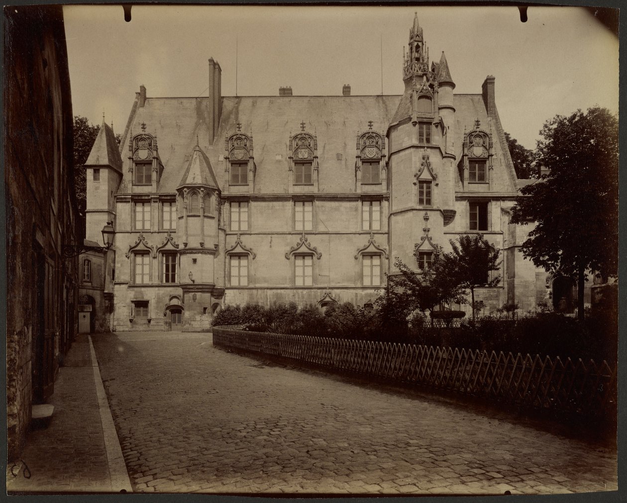 Beauvais Palais de Justice von Eugène Atget
