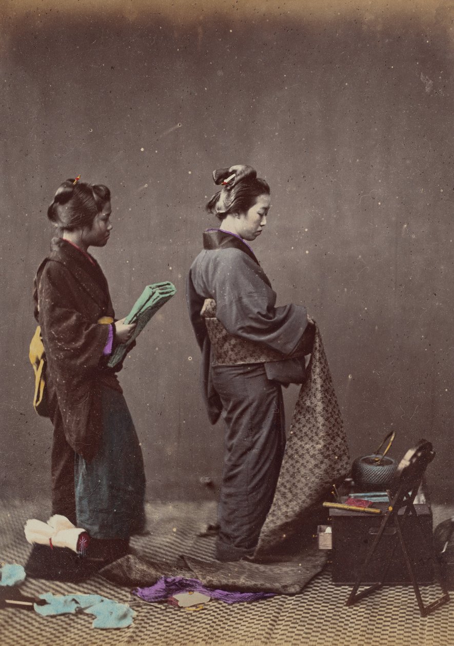 Anlegen des Obi oder Gürtels, 1868 von Felice Beato