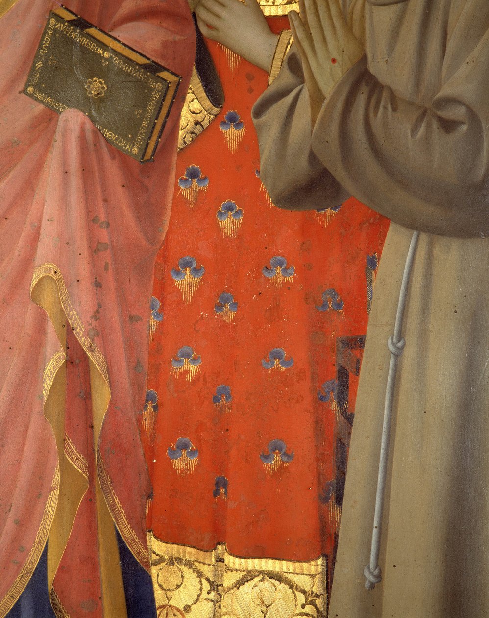 Detail des Annalena-Retabels. Tunika und Gewand von St. Johannes dem Evangelisten, St. Laurentius und St. Franziskus (Tempera auf Holz) von Fra  Angelico