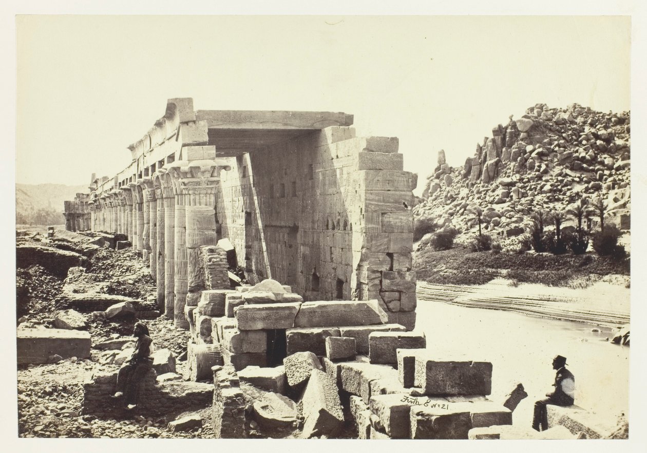 Die Kolonnade, Insel Philae von Francis Frith