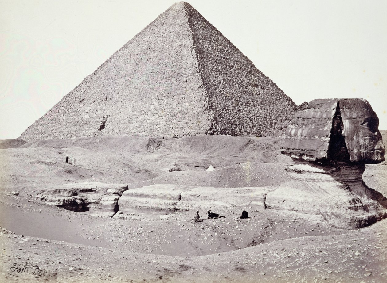 Die Große Pyramide, mit der Sphinx im Vordergrund, El-Geezah von Francis Frith
