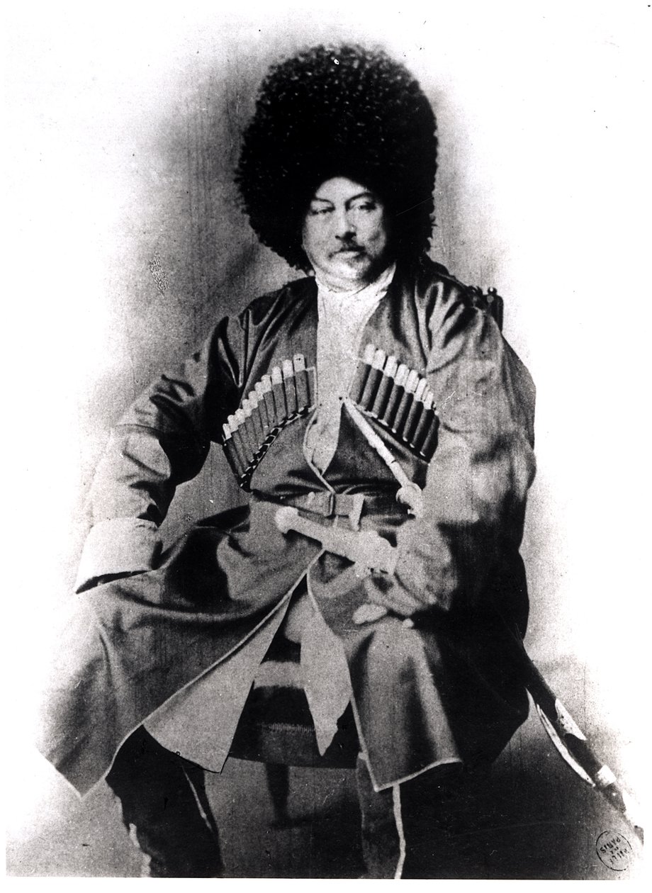 Porträt von Alexandre Dumas Père (1802-70) in russischer Tracht von French Photographer