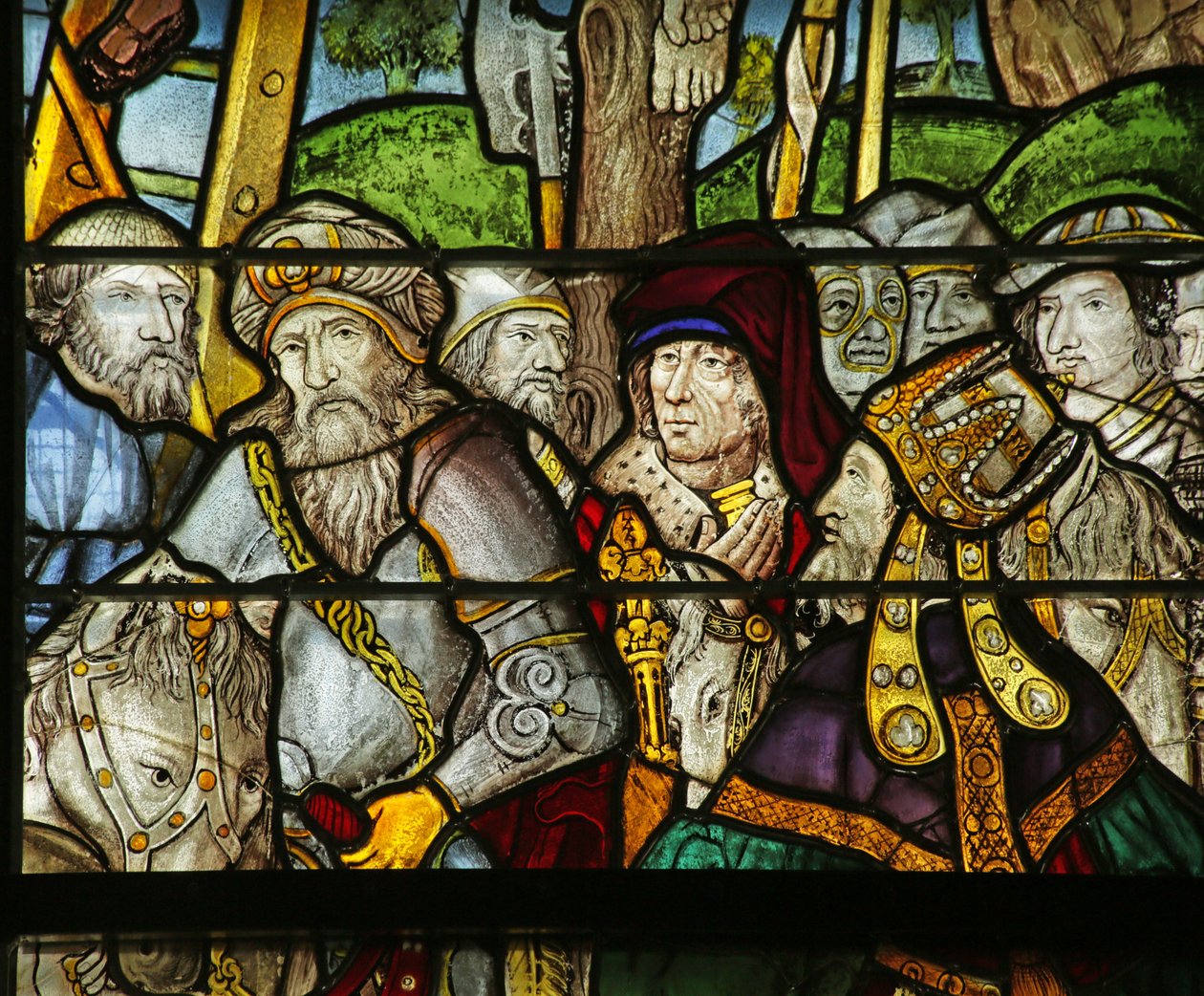 Fenster mit Darstellung von Soldaten, Priestern und Adligen bei der Kreuzigung (Detail) von French School