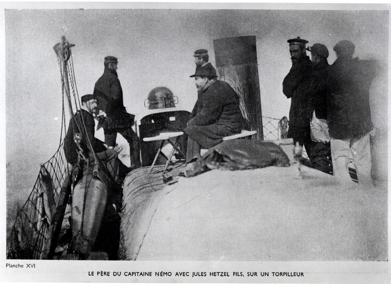 Jules Verne (1828-1905) und Jules Hetzel Sohn auf einem Torpedo. von French Photographer