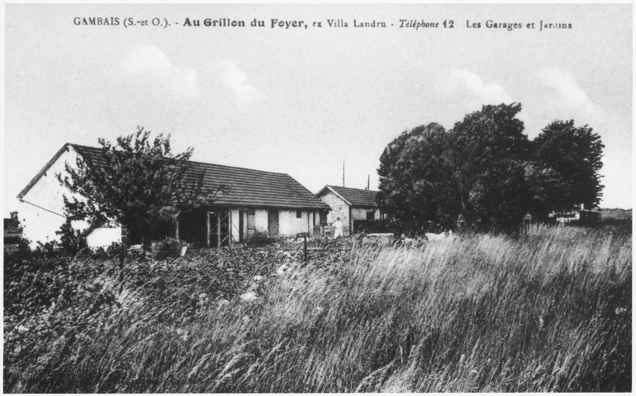 Postkarte, die das Haus von Henri Desire Landru (1869-1922) in Gambais zeigt von French Photographer