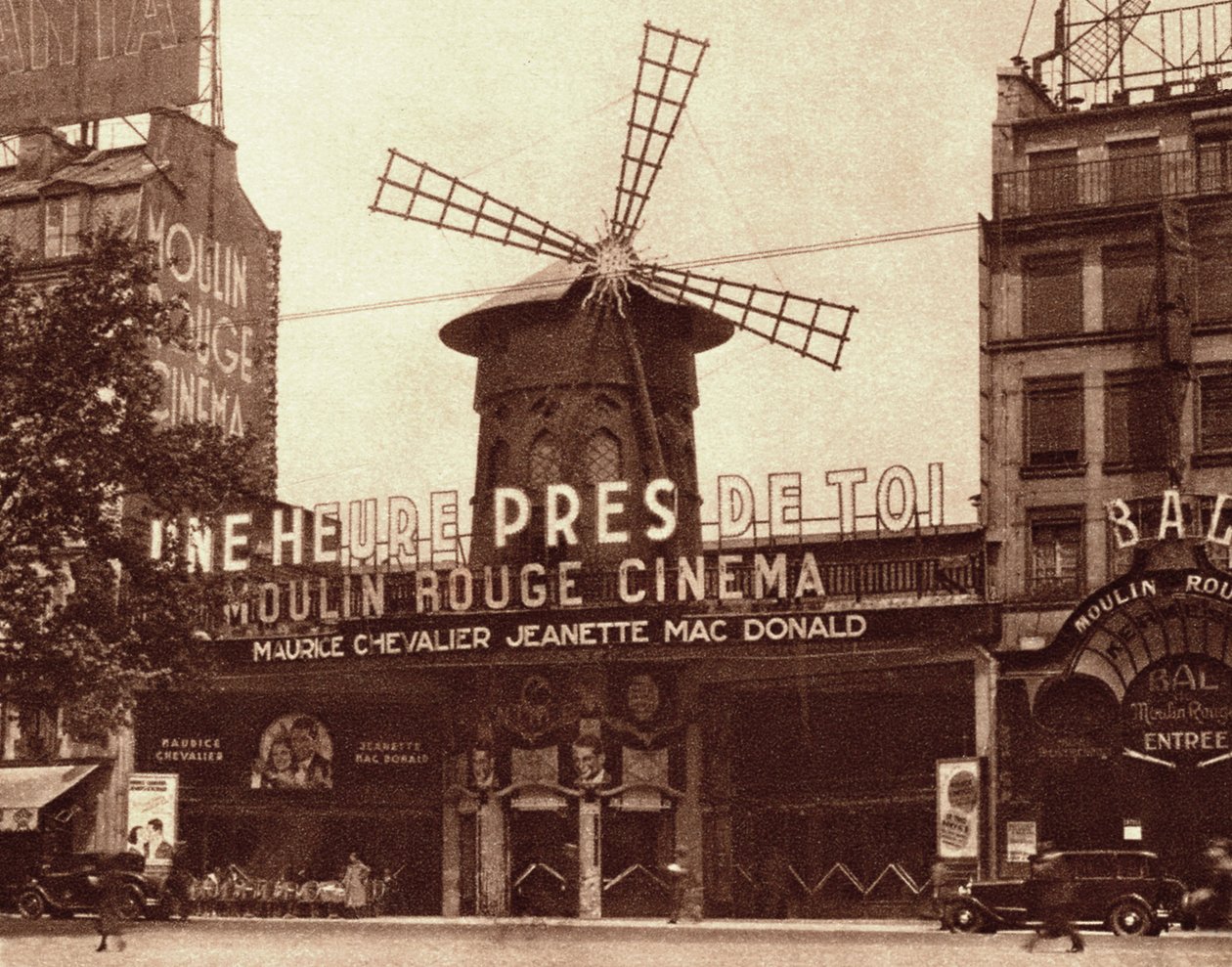 Das Kabarett und Kino „Le Moulin Rouge“ in Paris von French Photographer