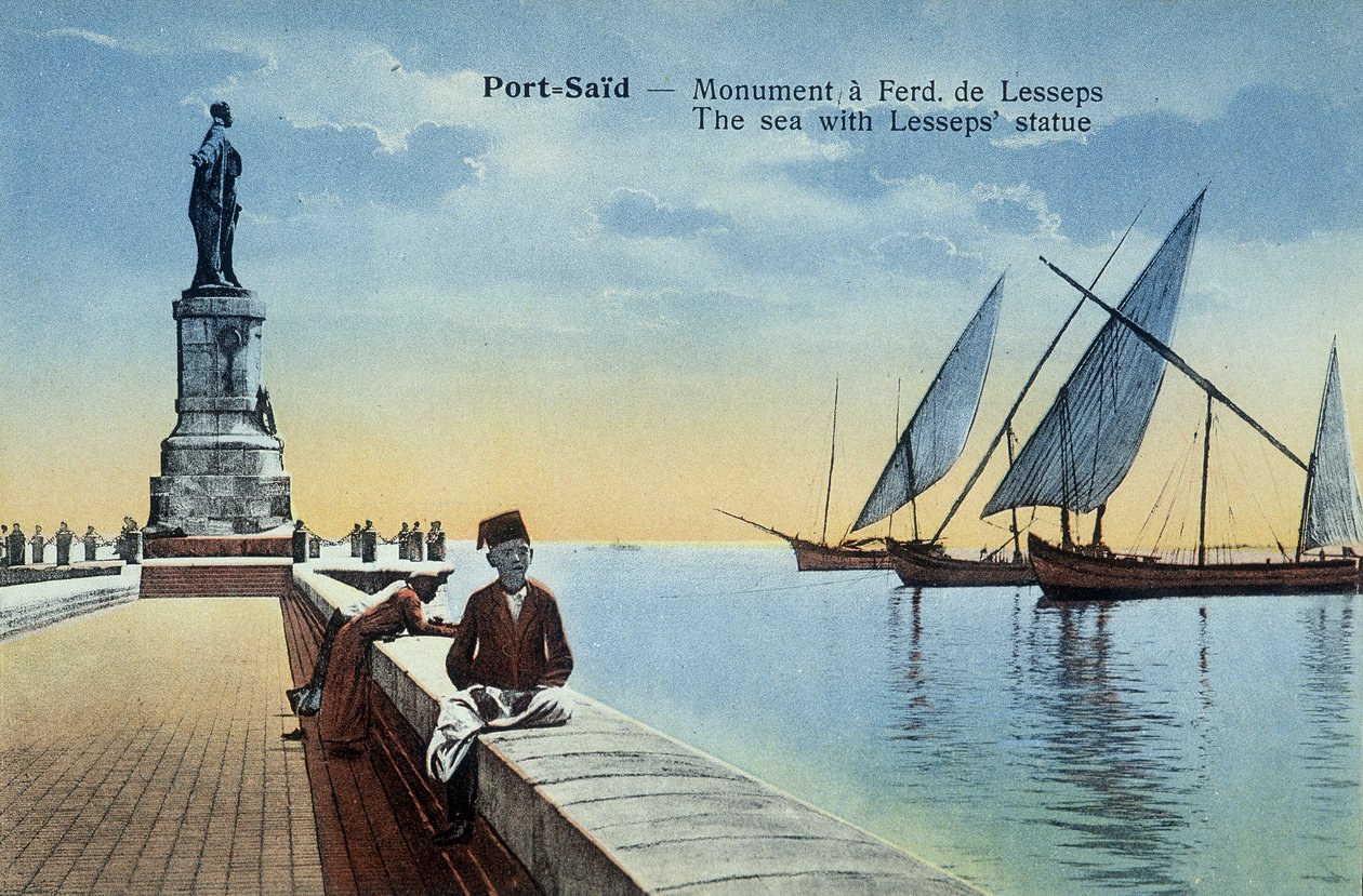 Postkarte von Port Said. Denkmal für Fernand de Lesseps mit Ansichten des Hafens und des Meeres. Um 1900 (Postkarte) von French School