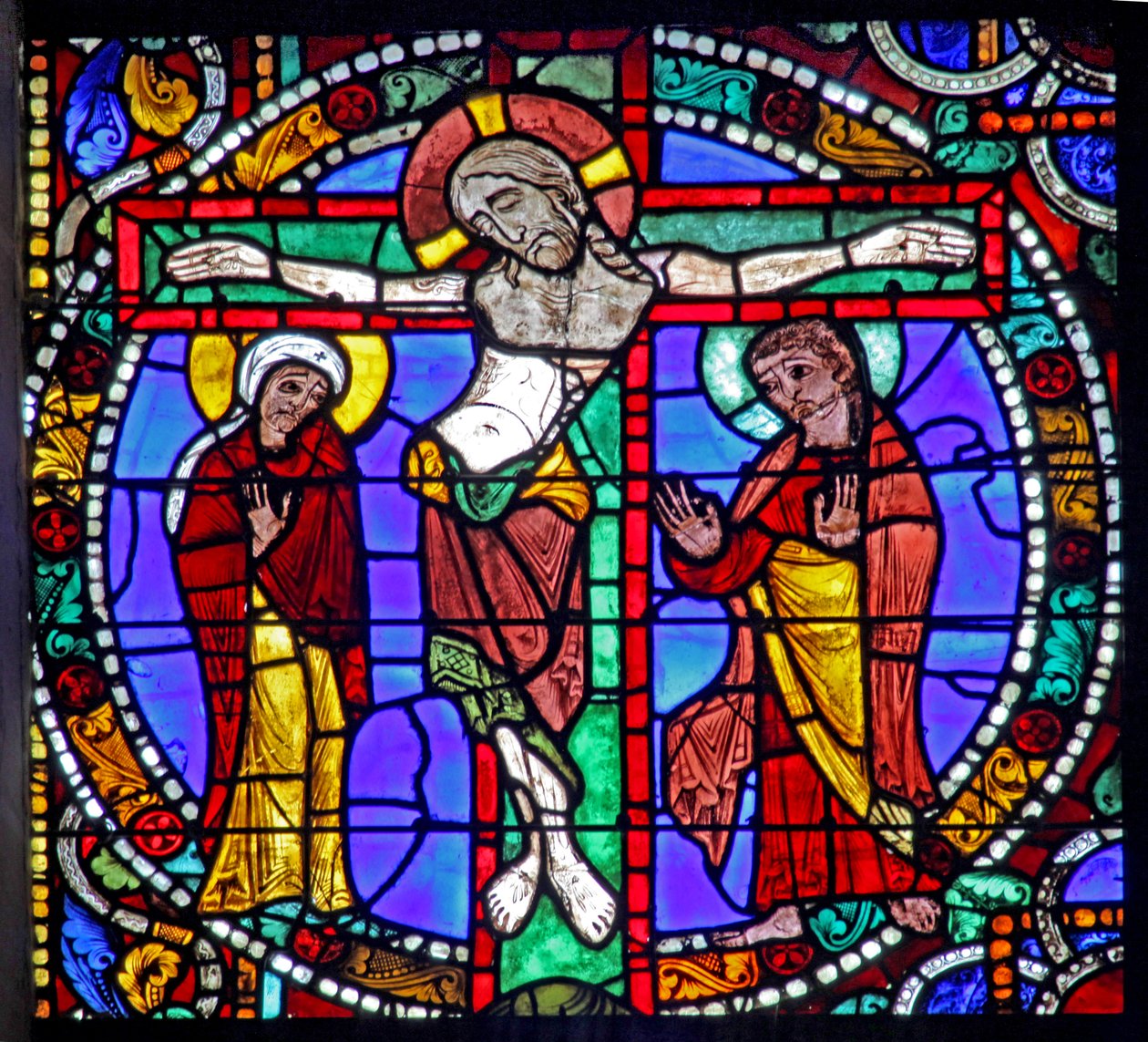 Das Passionsfenster: Die Kreuzigung mit St. Maria und St. Johannes von French School