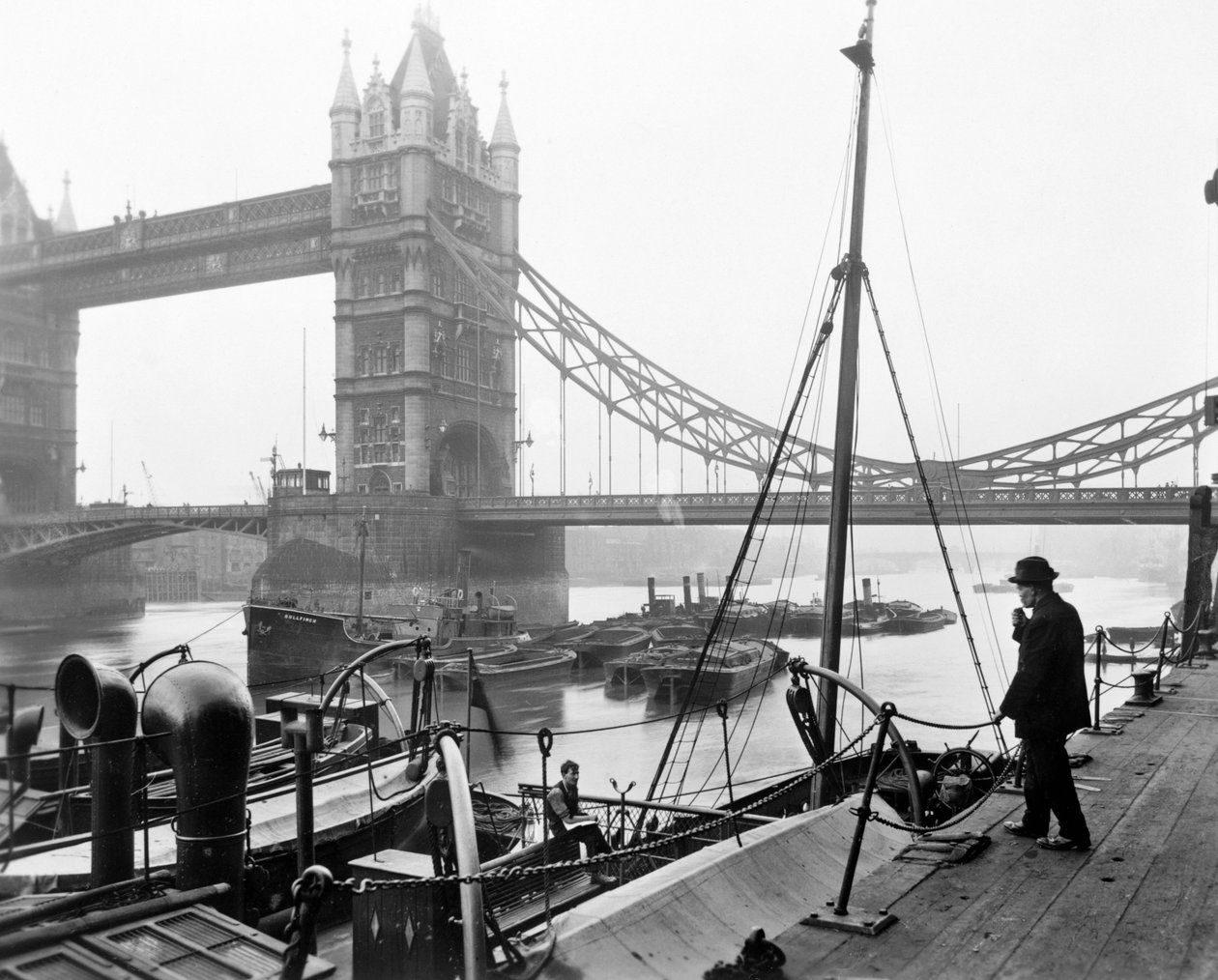 Tower Bridge, Stepney, Tower Hamlets, London von George Davison Reid