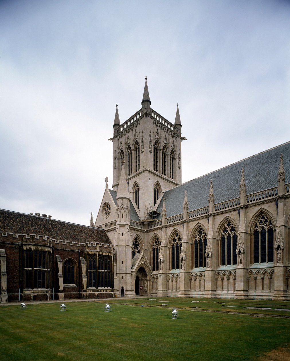 Gotische Kunst: Ansicht des Saint John College, gegründet 1511 von George Gilbert Scott