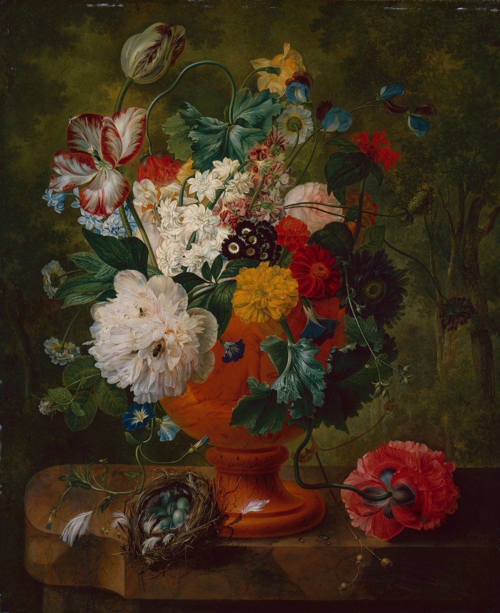 Sommerblumen in einer Urne mit einem Vogelnest auf einem Marmorsims von Gerard van Spaendonck