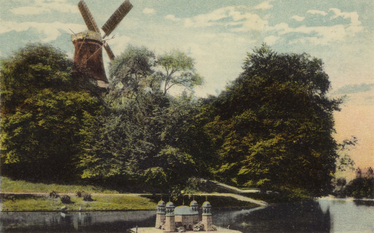 Bremen: Wallpartie mit Windmühle von German Photographer