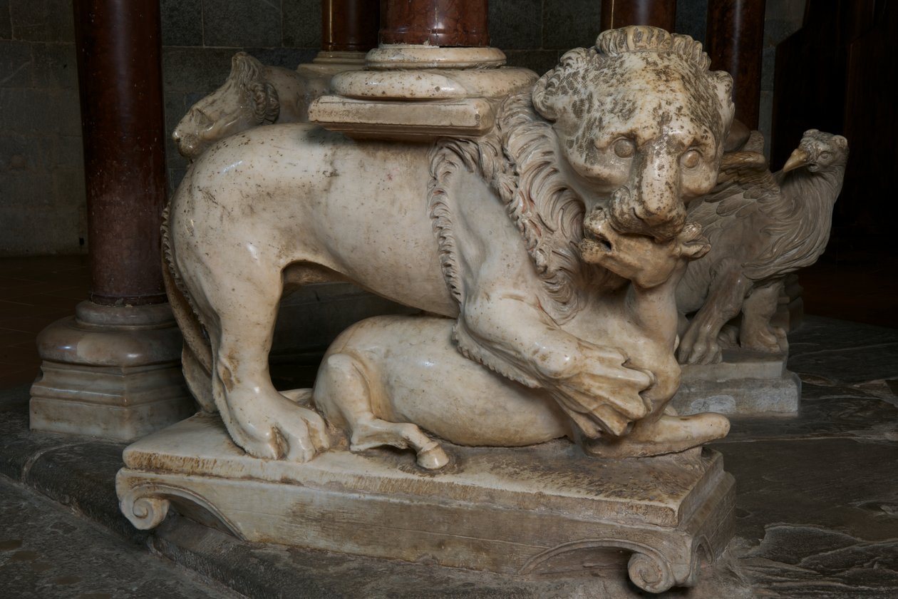 Löwe, auf der Kanzel in der Kirche Sant