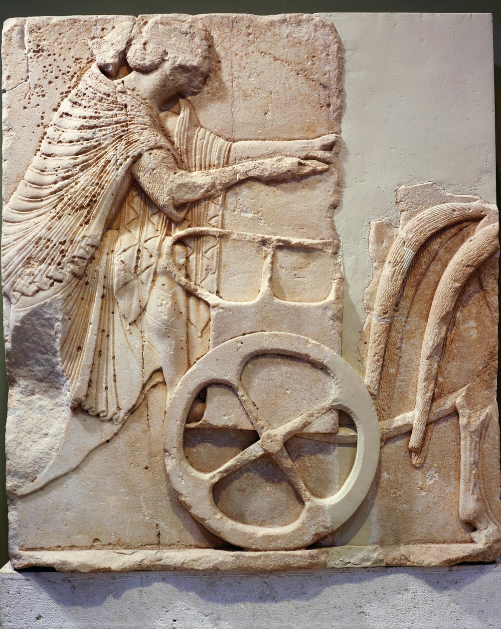 Relief eines Rennfahrers auf seinem Streitwagen, 520 v. Chr. von Greek