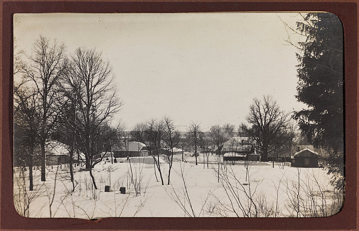 Erster Weltkrieg: Ukraine in den Jahren 1914-1916 während der Invasion der deutschen Armee. Landschaft mit Schnee (s/w Foto) von Heldenfriedhof Dsessentniki (attr. to)