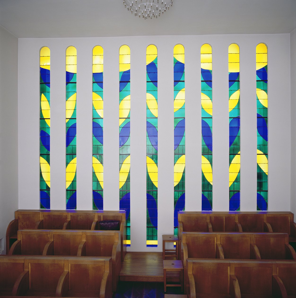 Buntglas in der Kapelle des Rosenkranzes, Vence von Henri Matisse