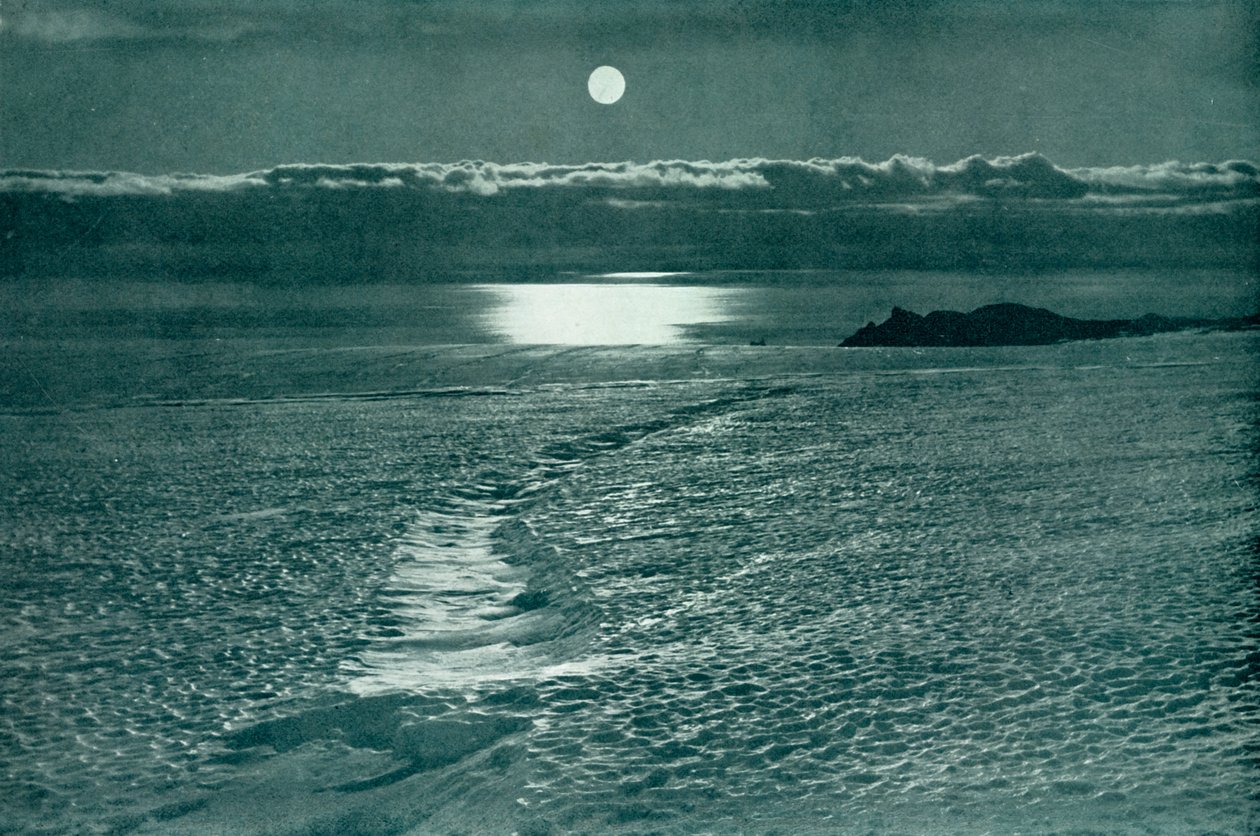 Der Barne-Gletscher: Eine Spalte mit einer dünnen Schneebrücke, ca. 1910-1913, 1913 von Herbert Ponting